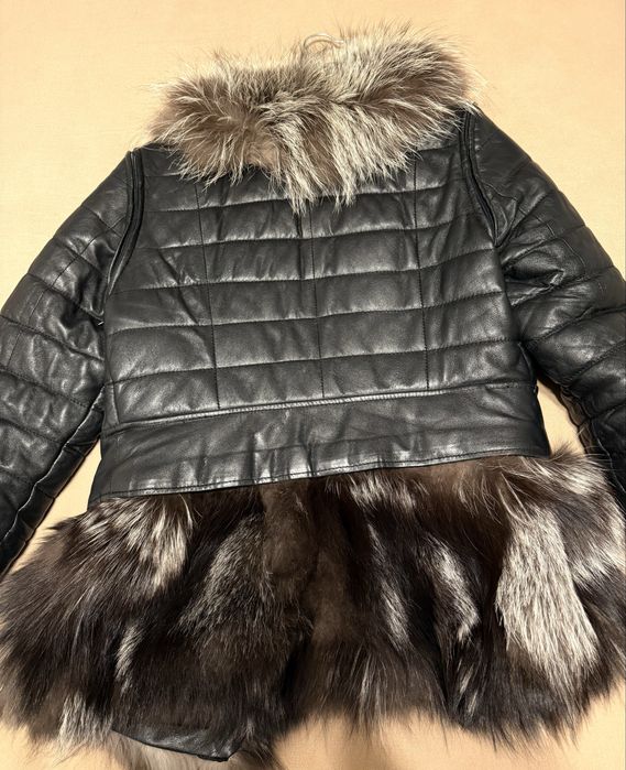 Кожено яке с пух от лисица