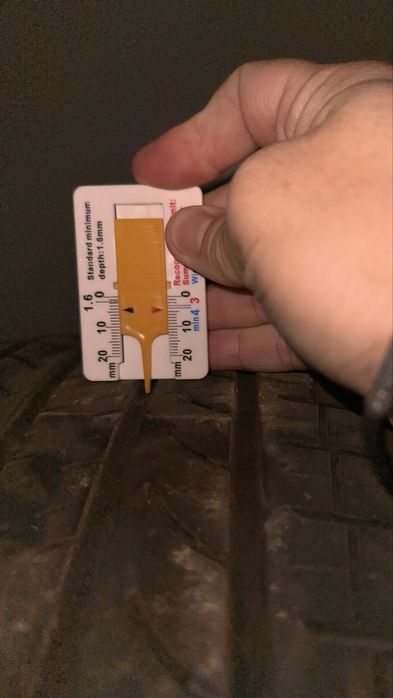 Anvelope iarna 235 60 18 235 55 19