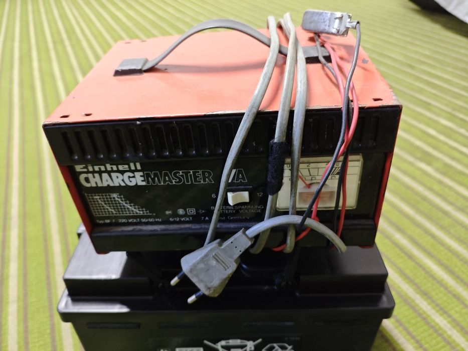 Încărcător 6V/12V Einhell 7A