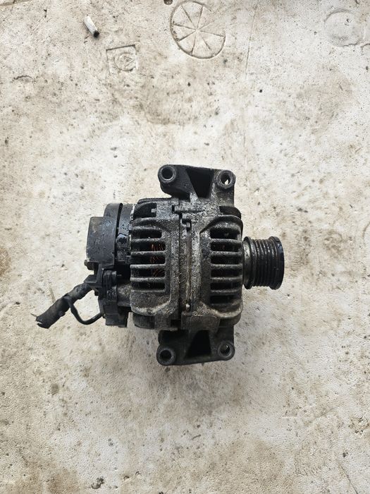 Alternator Mercedes sprinter Vito Van (W638) 2.2 CDI 102 CP cod: A0121542002