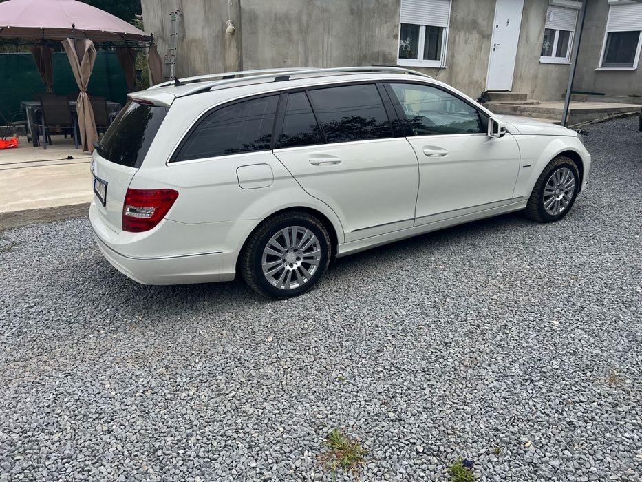 Mercedes C200 2011