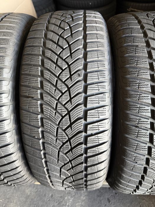 4 anvelope iarna 215/55/17 Goodyear 7-7.3 mm!