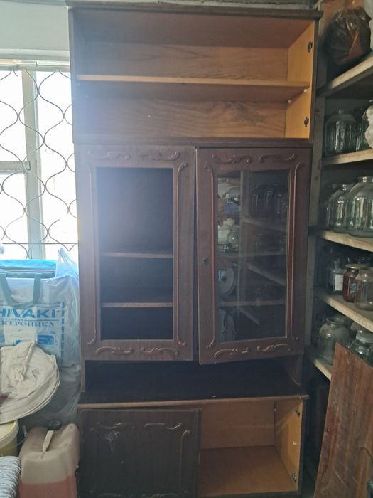 Продам мебель под реставрацию
