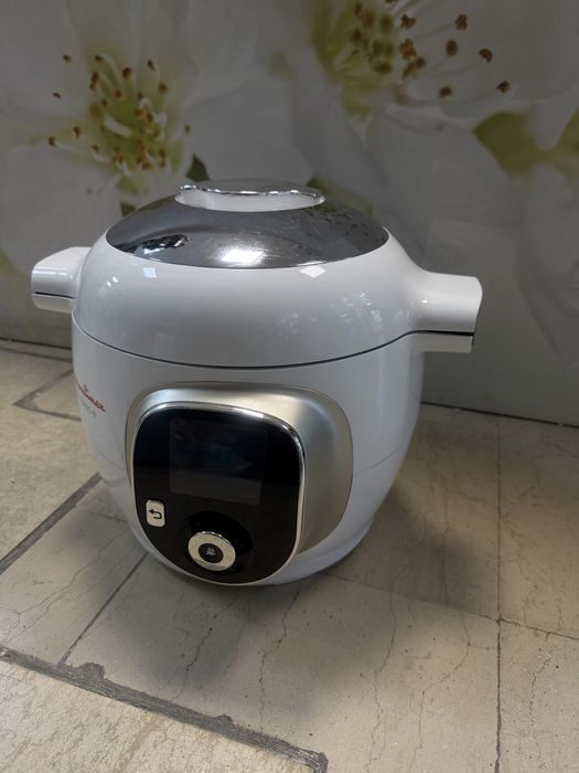 Мултикукър Moulinex Cookeo