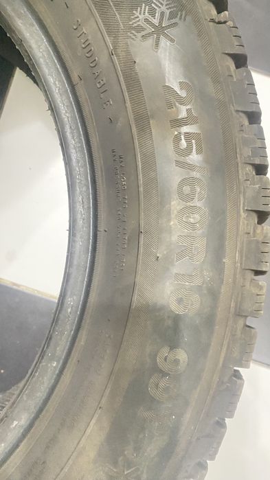 Продаю шины 215/60 r16