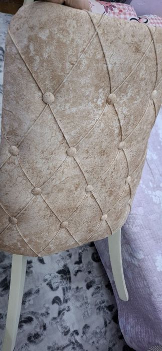 6 стульев в идеальном состоснии!