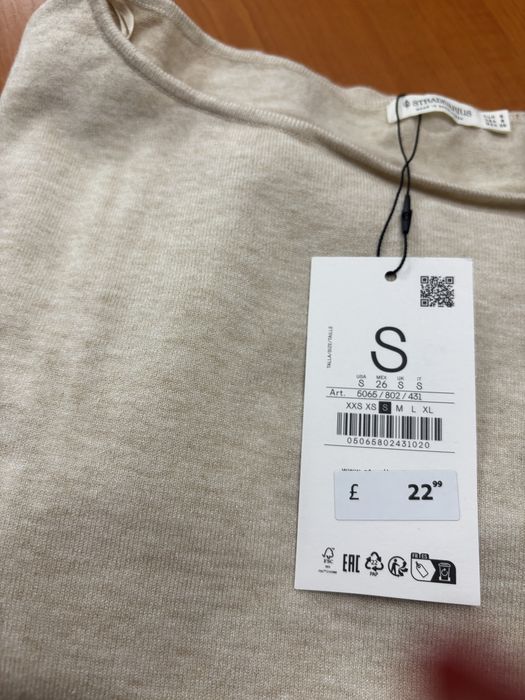 Lot 20 bluze Stradivarius cu eticheta 56 lei bc