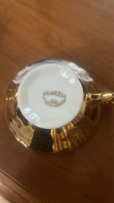 Продам чайный и кофейный сервизы