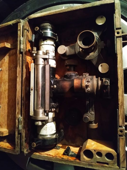 Нивелир Carl Zeiss Jena