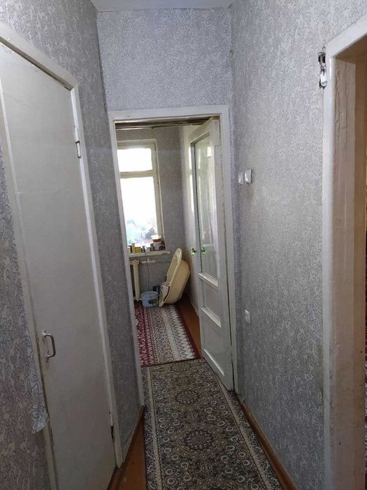 Своя 1/4/4 Юнусабад 4-квартал. Кирпич. Площадь 40м². Ипотеку можно