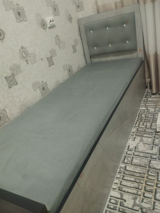 Bolalar uchun ikkita kravat va dars stoli+javon