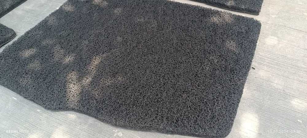 Jentra va Lasetti uchun qalin chim polik