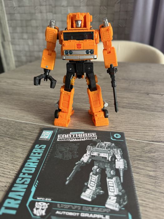 Transformer Voyager Class