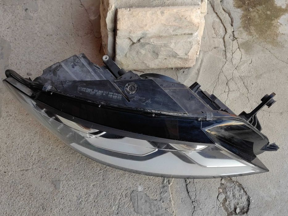 Фар VW Passat CC Bi-Xenon LED десен / Фар Пасат ЦЦ Оригинален