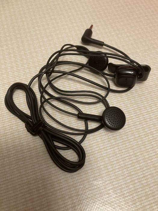 Casti nokia cu microfon. Casti Nokia jack mic