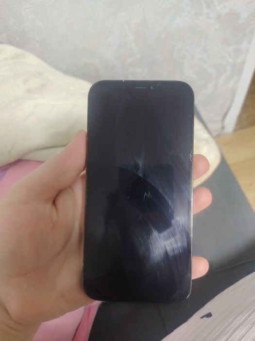 Продам iPhone 12 про