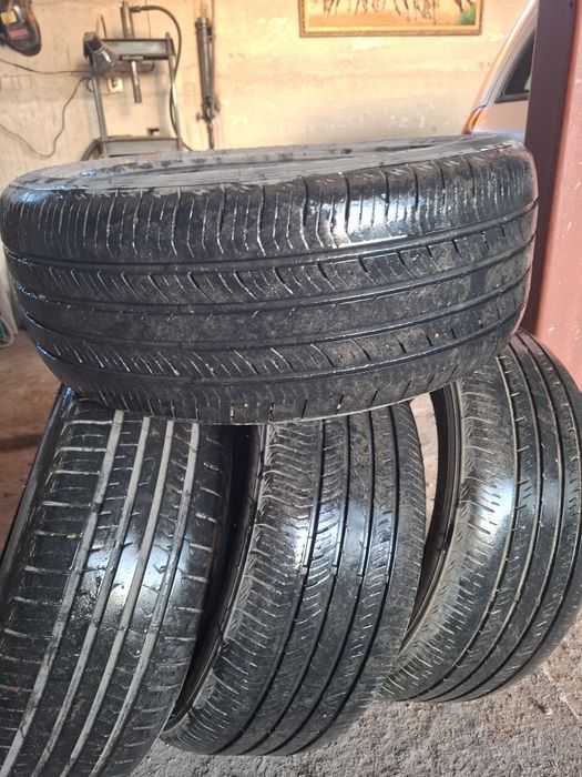 Продаю шины летние