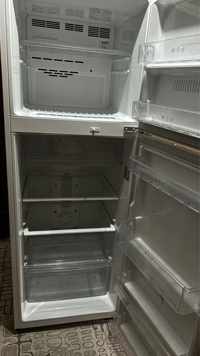 Холодильник рабочий