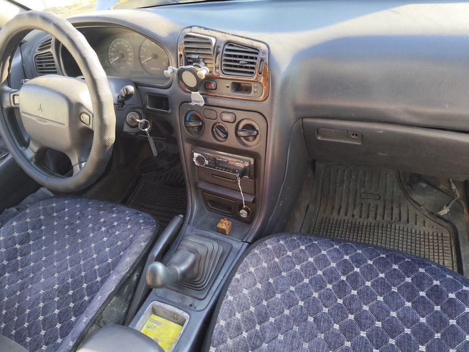 Mitsubishi Galant
