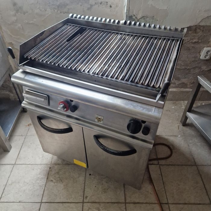 Gratar gaz sau curent, de inox, de banc