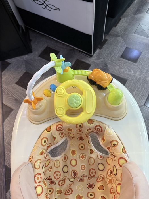 Детский ходунок на малышей