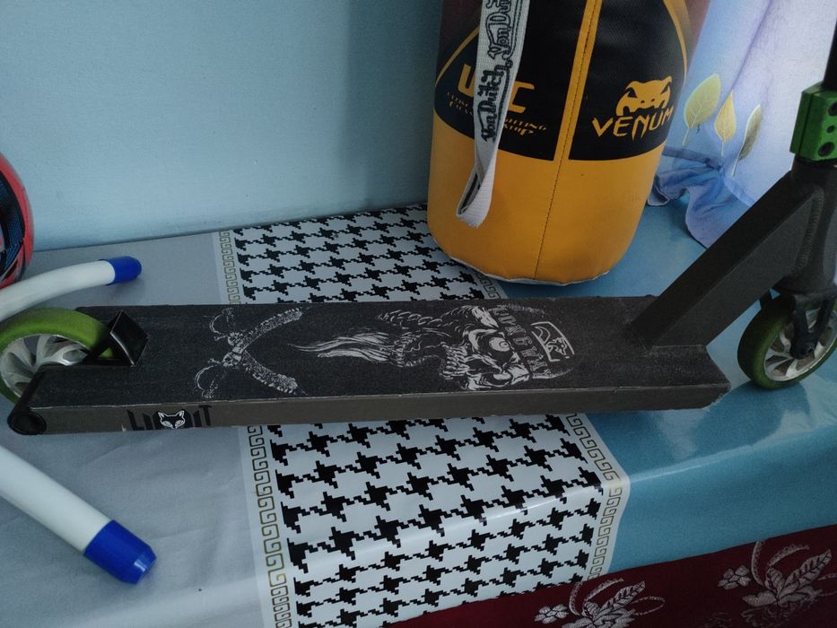 Трюковой самокат