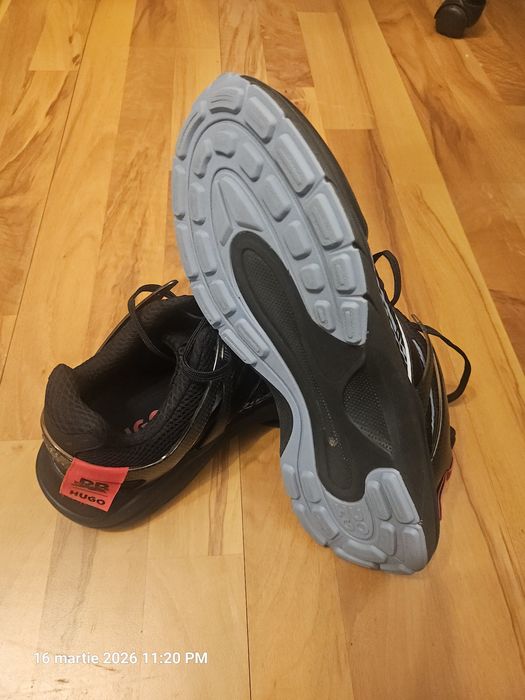 Adidasi Hugo  marime 44-46