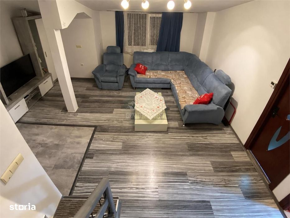 Apartament 3 camere balcon zona Tiglari