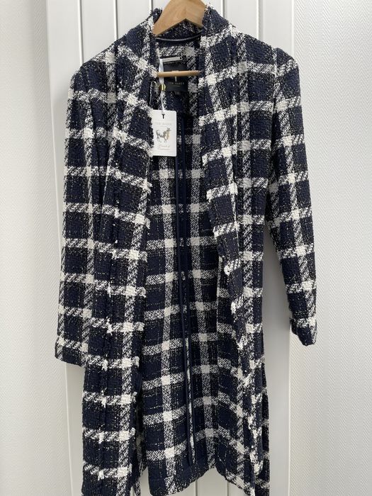 Palton Ted Baker nou cu eticheta