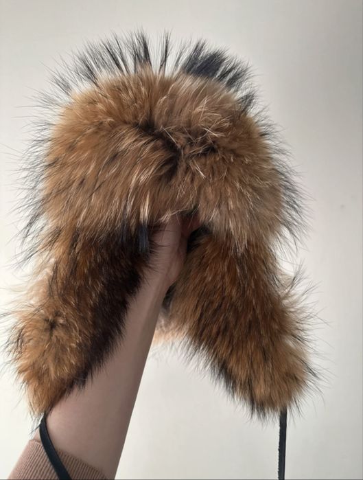 Caciula vu blana vulpe