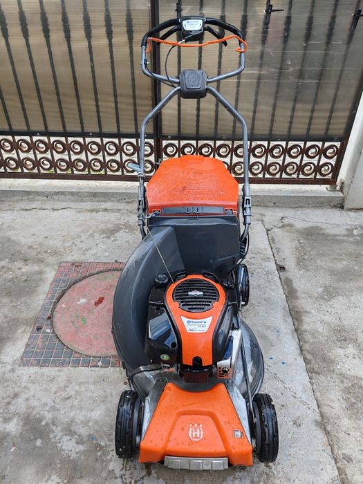 Mașină tuns iarba, Husqvarna, Germania