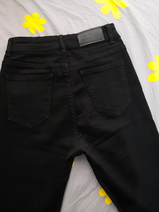 Джинсы клеш, цена договорная