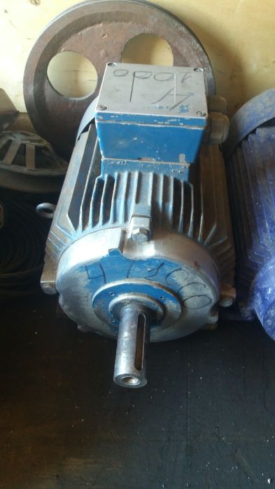 Электродвигатель