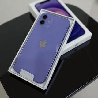 Продам iPhone 12 в идеале