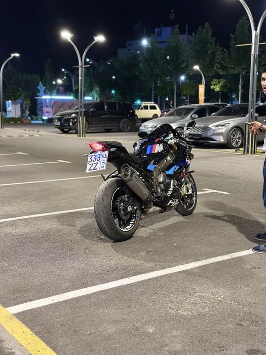 Продаю мотоцикл BMW S1000rr