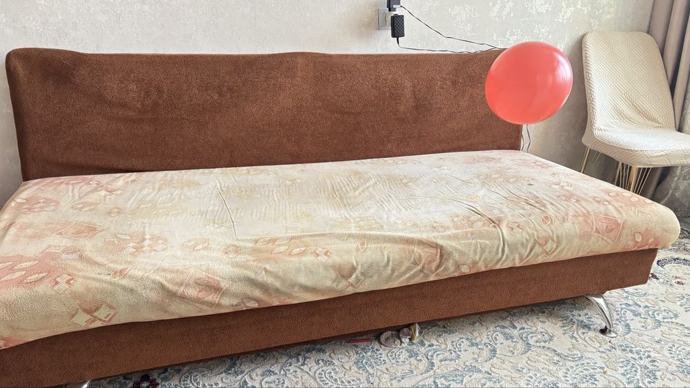 Продается диван-тахта, очень удобная