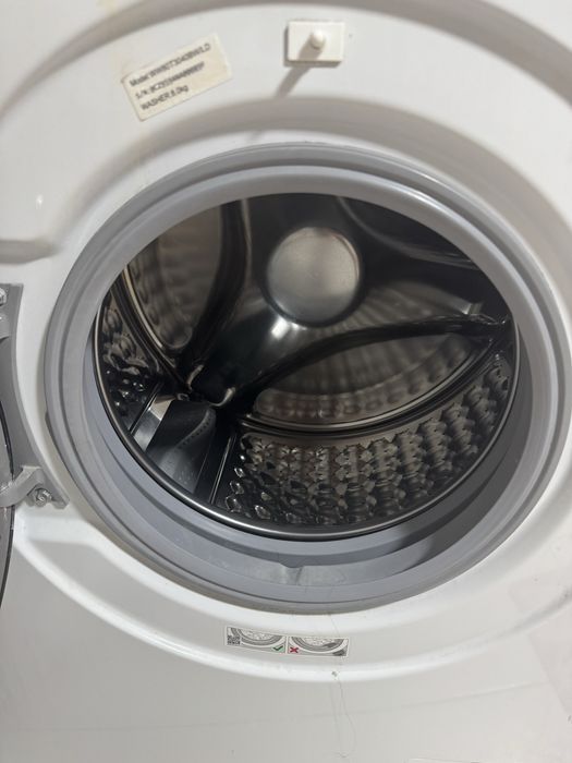 Продам б/у стиральную машину