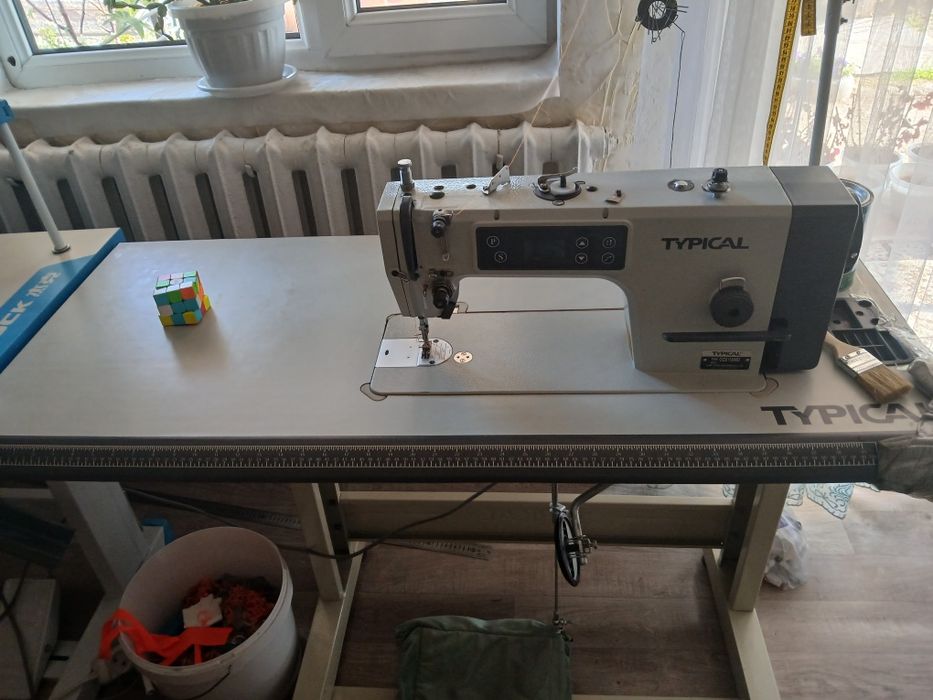 Продам швейная машина