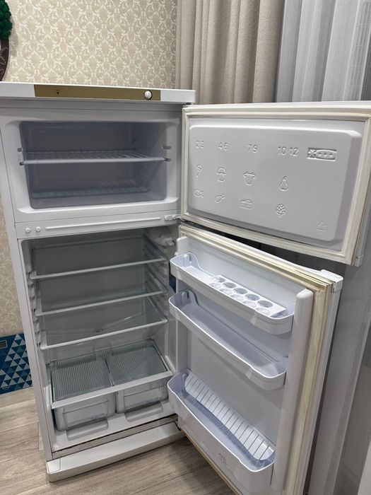 Холодильник indesit