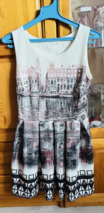 Дамски рокли