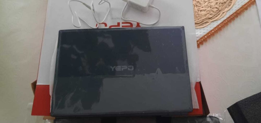 Ноутбук новый продаётся