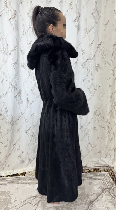 Продам норковую шубу