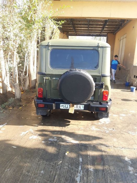 Uaz bars  yil 2004