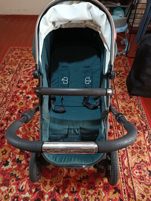 Продаю коляску в хорошем состоянии