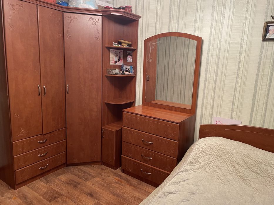 Продам шкаф и комод