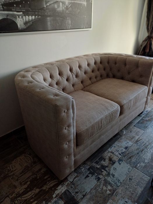 Canapea cu puf de gasca