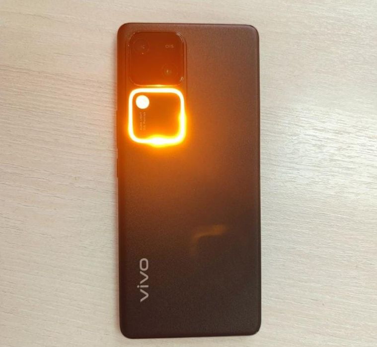 Vivo v30 телефон