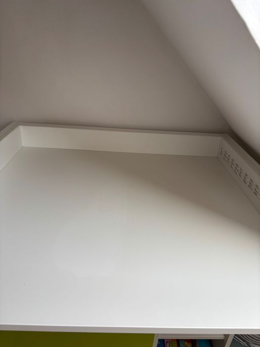 IKEA STUVA легло и маса за повиване
