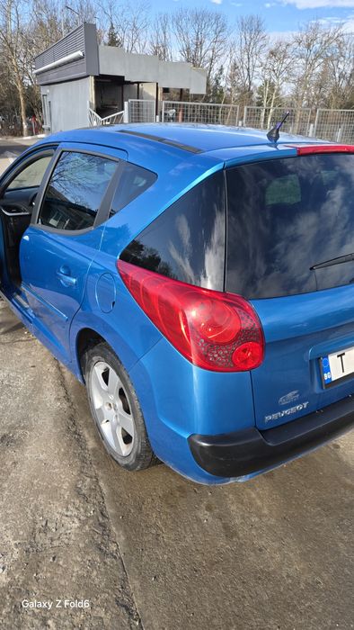 Пежо 207 sw 2011г 1.6 бензин 120 к.с