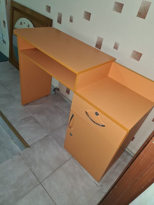 Стол для маникюра